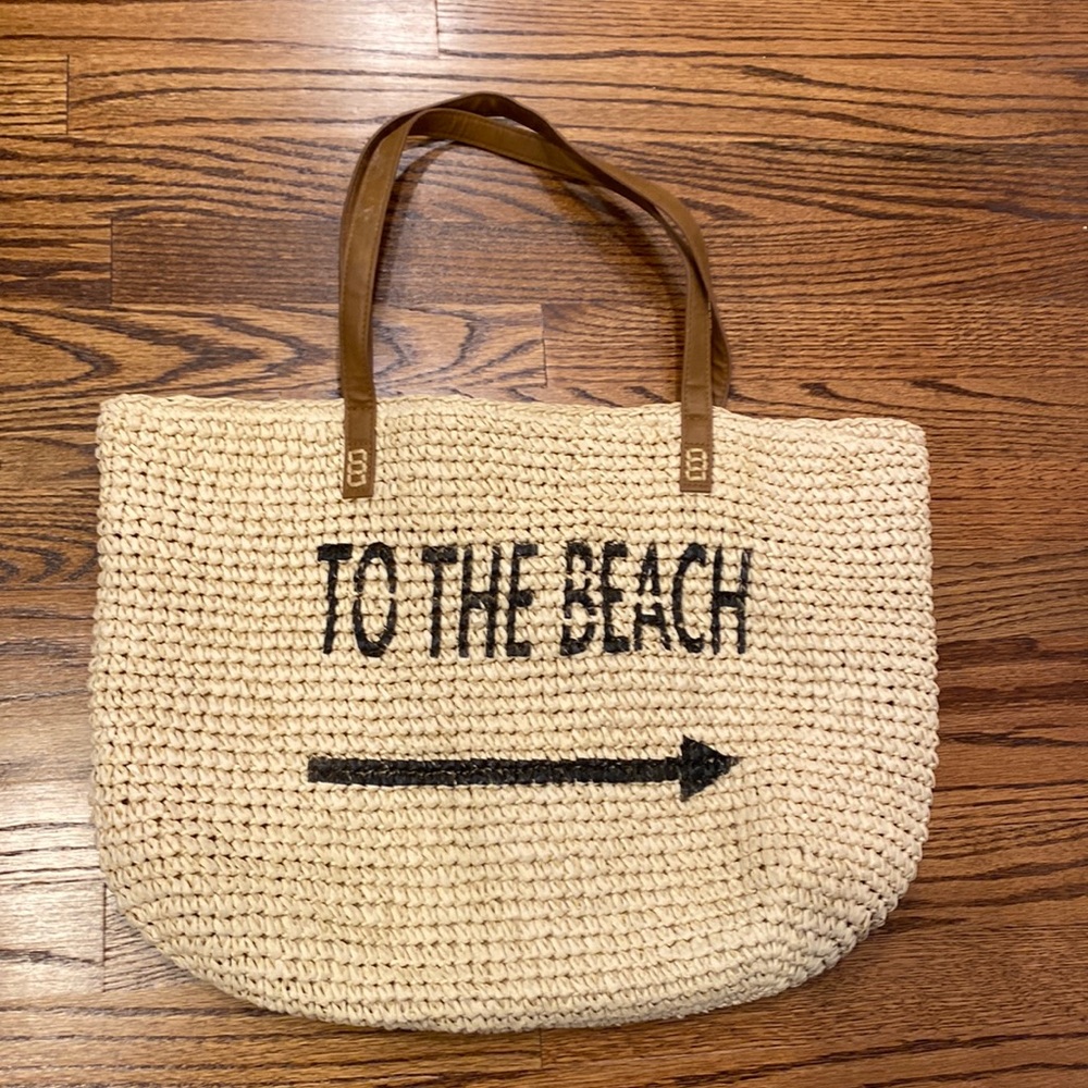 Beach tote- straw - Picture 1 of 9